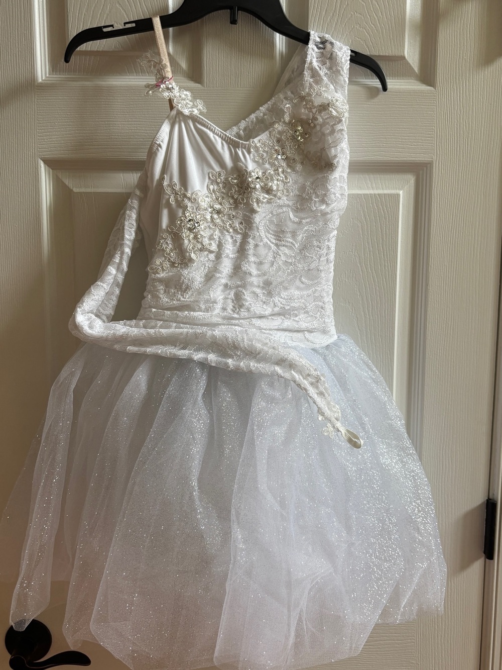 Gallery White One-Shoulder Sparkle Dress